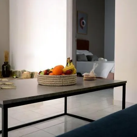 Cathy's Place Appartamento Paradeísion